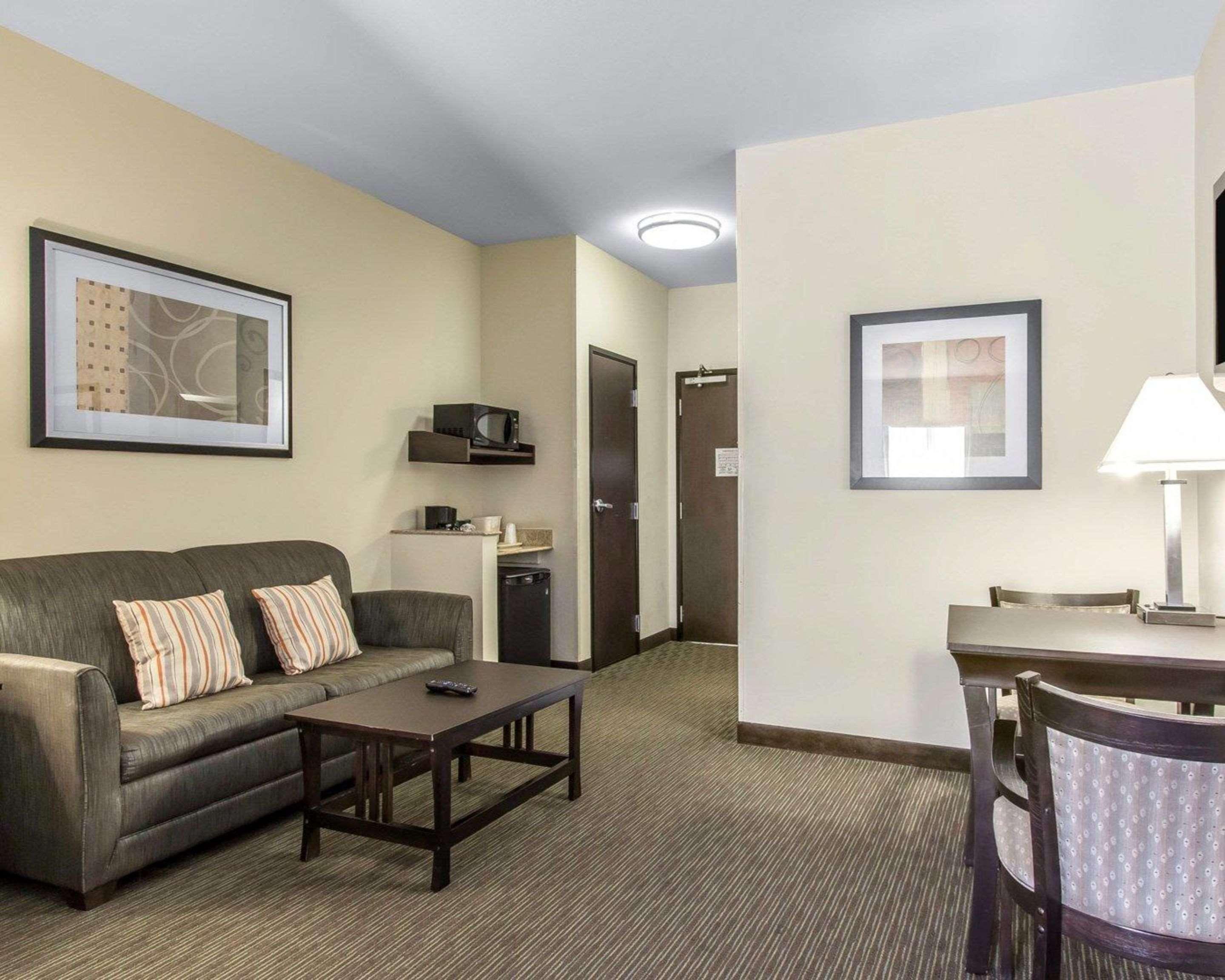 Comfort Inn & Suites Oklahoma City West - I-40 Zewnętrze zdjęcie